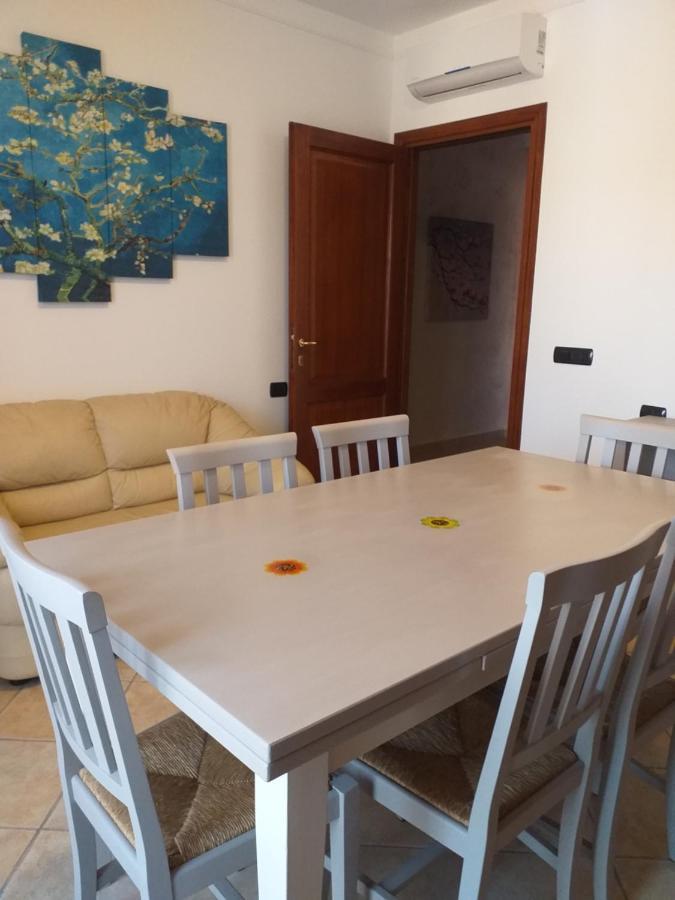 Casa Vacanze Sandalia บอซา ภายนอก รูปภาพ